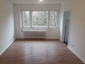 02-BEISPIEL-wohnzimmer - 2 Zimmer Etagenwohnung zur Miete in Hamburg