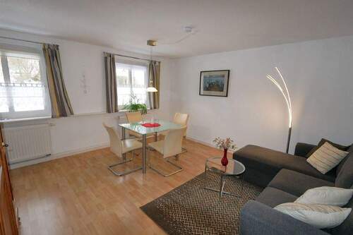 Bild1 - Wohnen wie im Urlaub: schöne 3-Zimmer-Wohnung in ruhiger Lage 'am Ufer der Lauter'