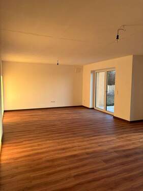 .. die wunderschöne Abendsonne! - 2 Zimmer Etagenwohnung zur Miete in Kolitzheim
