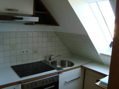Küche mit Fenster zur Hofseite - 