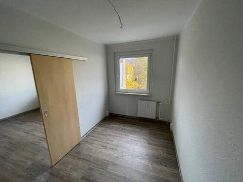 Küche - Vollständig sanierte 3-Raum-Wohnung mit Balkon und Abstellraum