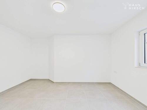 Schlafzimmer (3) UG - 