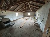 Dachboden über Stall - 