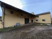 Hof zwischen Scheune und Maschinenhalle - Bauernhaus, Landhaus mit 134,20 m&sup2; in Leutershausen zum Kaufen