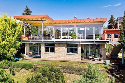 Hausansicht - *Individuelles und sehr hochwertiges Architektenhaus in ruhiger und grüner Bestlage*