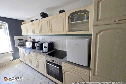 Küche mit Einbauküche - 