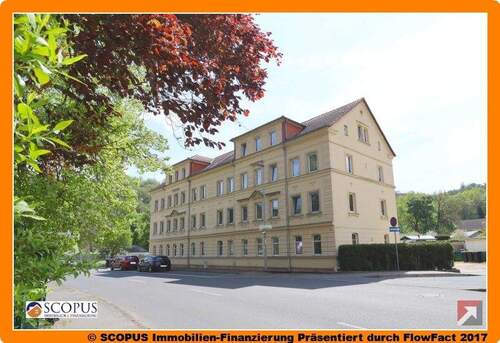 Hausansicht - Geräumige, helle Single-Wohnung mit Einbauküche und Gartenmitbenutzung