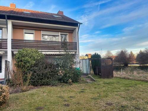 Rückansicht - 4 Zimmer Reihenendhaus zum Kaufen in Seelze