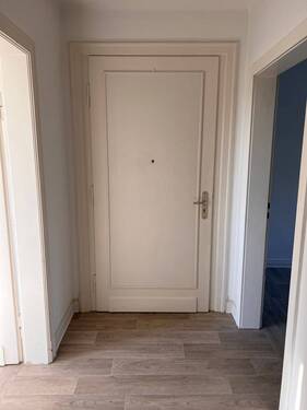 Flur (3) - 1 Zimmer Etagenwohnung in Plauen