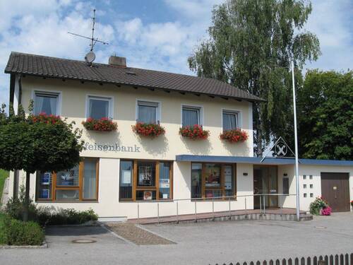 Reichertsheim 015 - Ehemalige Bankfiliale - kann nach Mieterwünschen umgebaut werden