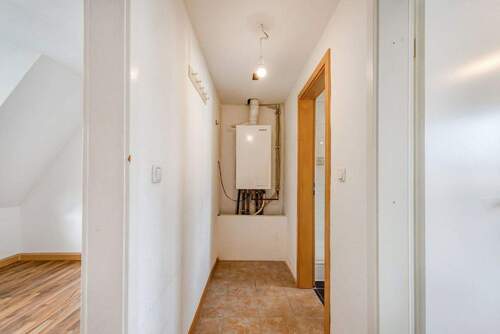 Flur & Gas-Etagenheizung - 