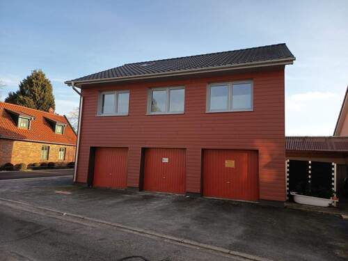 Vielseitige Nutzungsmöglichkeiten... - Einfamilienhaus mit Einliegerwohnung mit vielseitiger Nutzungsmöglichkeit in zentraler Lage von Neuenburg