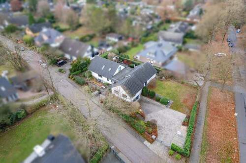 Grundstücksbild - 6 Zimmer Einfamilienhaus in Aumühle
