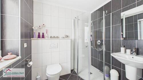 EG - Duschbad mit bodengleicher Dusche - Einfamilienhaus mit 155,00 m&sup2; in Perl zum Kaufen