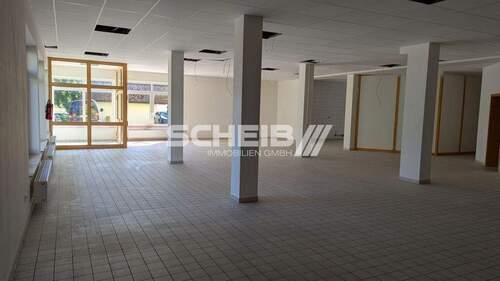 mit abgehängter Decke - Büro mit 348,00 m&sup2; in Blaufelden zum Kaufen