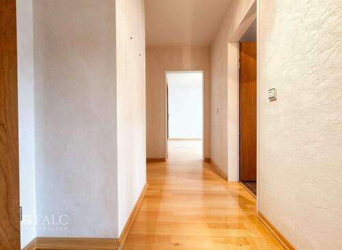 Flur - 3 Zimmer Etagenwohnung in Lohmar