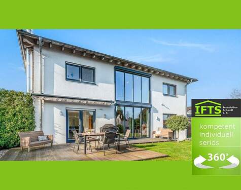 360°-Onlinebesichtigung verfügbar - Eine sichere Entscheidung. Modernes Einfamilienhaus, exklusive Ausstattung, EBK, Garten, Carport.