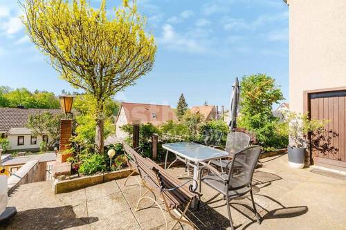 Außenansicht - Sichtecke vor dem Haus - Mehrfamilienhaus, Wohnhaus mit 155,00 m&sup2; in Quedlinburg zum Kaufen