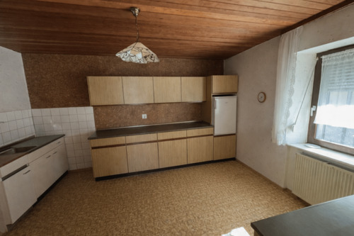 12 Küche vom Esszimmer aus gesehen - 