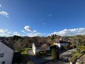 27 Blick vom Balkon zur Straßenseite - 