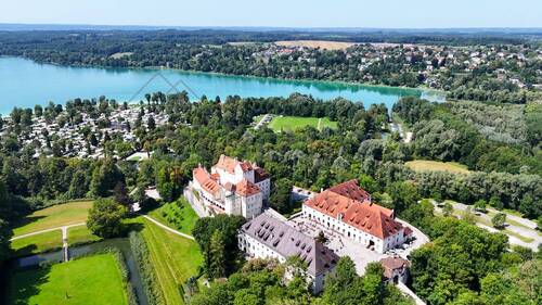 Luftbild - VERKAUF: Wohnen, wie Sie es lieben - charmantes Zuhause mit Pool und grüner Oase