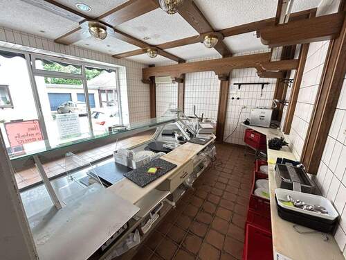 Laden - Einfamilienhaus mit 245,00 m&sup2; in Marsberg-Beringhausen zum Kaufen