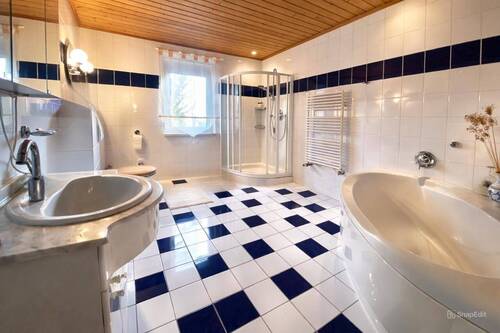 Badezimmer - Doppelhaushälfte mit 154,00 m&sup2; in Grimma zum Kaufen