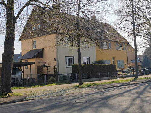Ansicht - 6 Zimmer Doppelhaushälfte zum Kaufen in Magdeburg