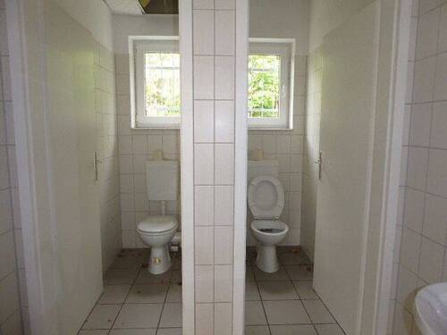 WC - 