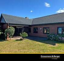 Bungalow mit 3 und 22 Zimmern zuzüglich Wintergarten - Ahrensburg