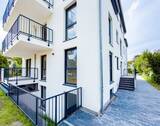 Haus Seite schräg - 3 Zimmer Etagenwohnung in Berlin