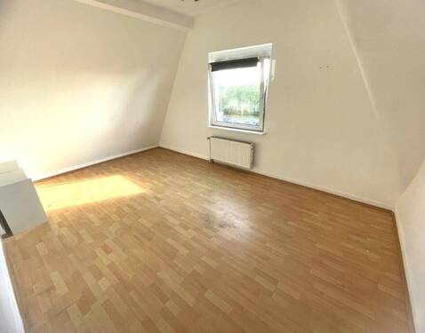 Lerchenfeldstraße 6 (4).jpg - Charmante 3-Zimmer-Dachgeschosswohnung - Ideal für Paare oder 2er Frauen WG