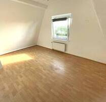 Charmante 3-Zimmer-Dachgeschosswohnung - Ideal für Paare oder 2er Frauen WG - Krefeld Dießem/Lehmheide