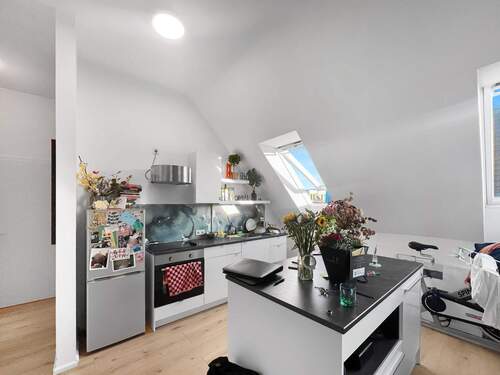 offene Küche - 2 Zimmer Einfamilienhaus zum Kaufen in Köln