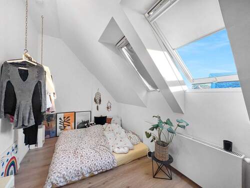 Schlafzimmer - 2 Zimmer Einfamilienhaus in Köln