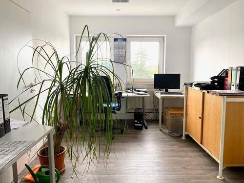 Büro2.jpg - 