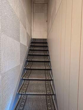 Treppe zum Dachboden - 