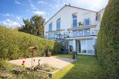 Hausansicht - Ein Ort zum Wohlfühlen moderne Doppelhaushälfte mit Weitblick
