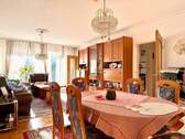 Wohn- und Esszimmer - 4 Zimmer Reihenmittelhaus in Offenbach