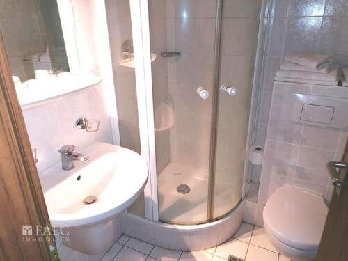  Duschbad Fremdenzimmer - Hotel, Pension, Gasthof zum Kaufen in Geiselbach