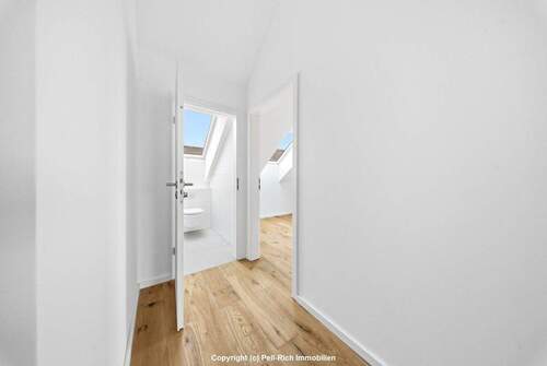 Flur - 4 Zimmer Etagenwohnung zur Miete in Eggenstein-Leopoldshafen