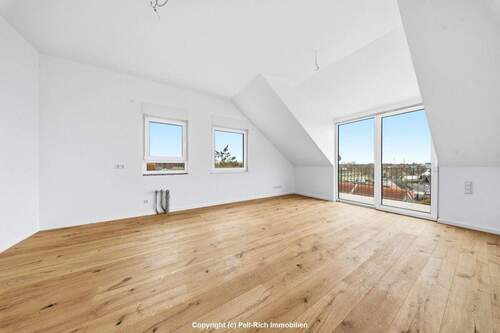 Wohnzimmer - 4 Zimmer Etagenwohnung in Eggenstein-Leopoldshafen