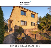 Zweifamilienhaus mit Entwicklungspotenzial und Mieteinnahmen im Süden Berlins