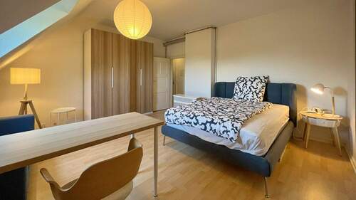 Großer Wohn- und Schlafbereich - 2 Zimmer Etagenwohnung in Freiburg i. Br. / Haslach