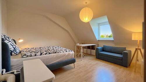 Die Raumaufteilung ist ideal für eine Wohngemeinschaft konzipiert - Etagenwohnung mit 55,60 m² in Freiburg i. Br. / Haslach zum Kaufen