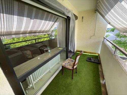 Süd-Balkon mit Markise - 2 Zimmer Etagenwohnung in Dietzenbach