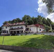 ELSTER & SÖHNE IMMOBILIEN präsentiert: Ein Ort für Genießer ,, Hotel Berghof ,, - Nieheim