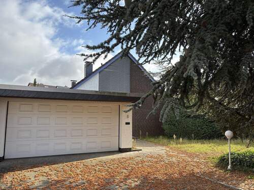 Außenansicht - Einfamilienhaus mit 216,00 m&sup2; in Ronnenberg zum Kaufen