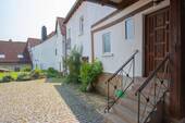 Hof - 8 Zimmer Einfamilienhaus in Langgöns