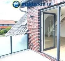 Lichtdurchflutetes Wohnen: Dachgeschosswohnung mit zeitgemäßem Design - Esens